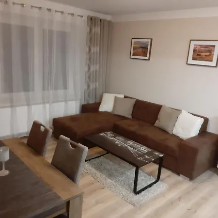 Pod Hradem Apartment *