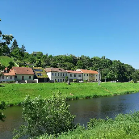 Pod Hradem Znojmo